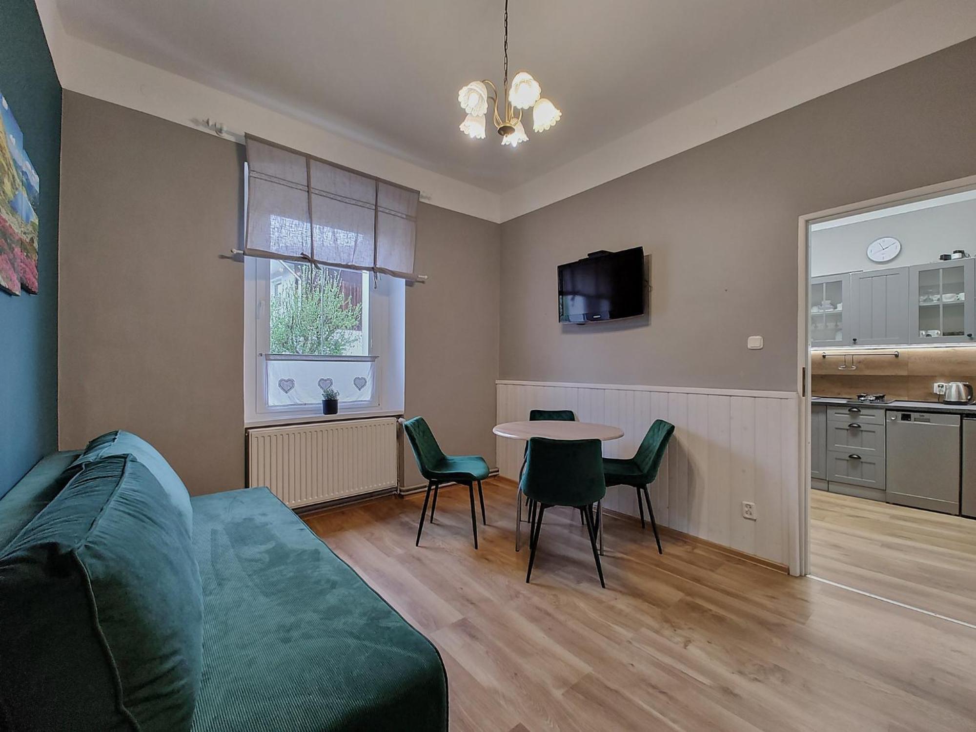 Swierkowy - Kolejowa Apartment